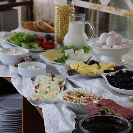 Luxors Garden Hotel Батуми Екстериор снимка