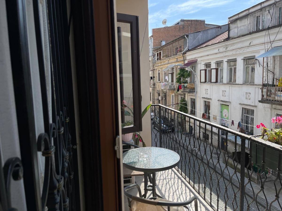 Luxors Garden Hotel Батуми Екстериор снимка