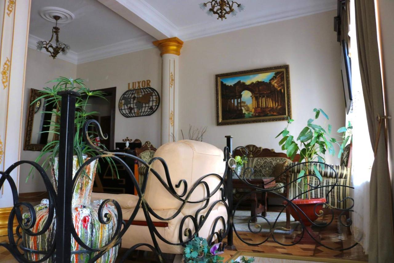 Luxors Garden Hotel Батуми Екстериор снимка