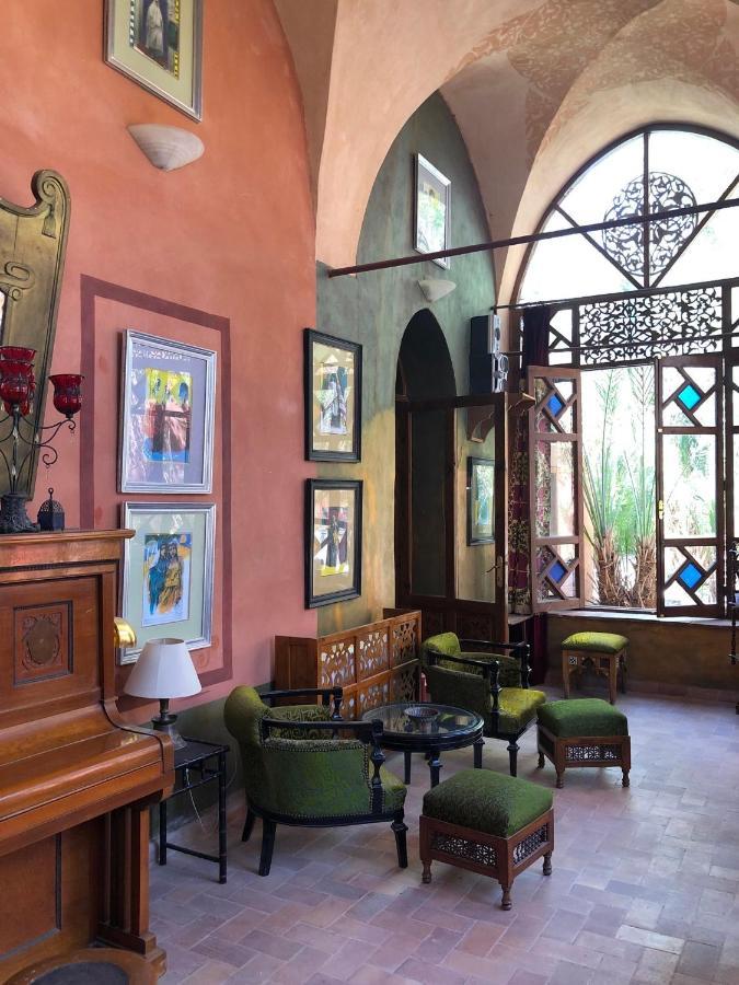 Luxors Garden Hotel Батуми Екстериор снимка